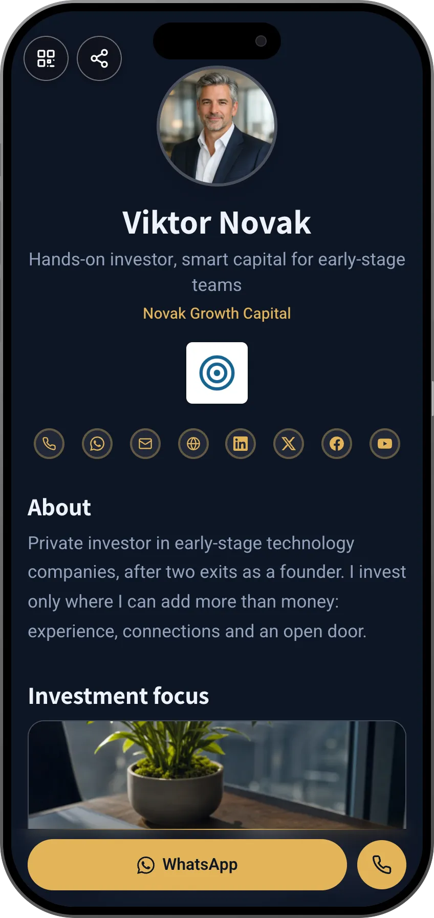 Investor digital business card template: investment focus and podcast. A MyVisito template