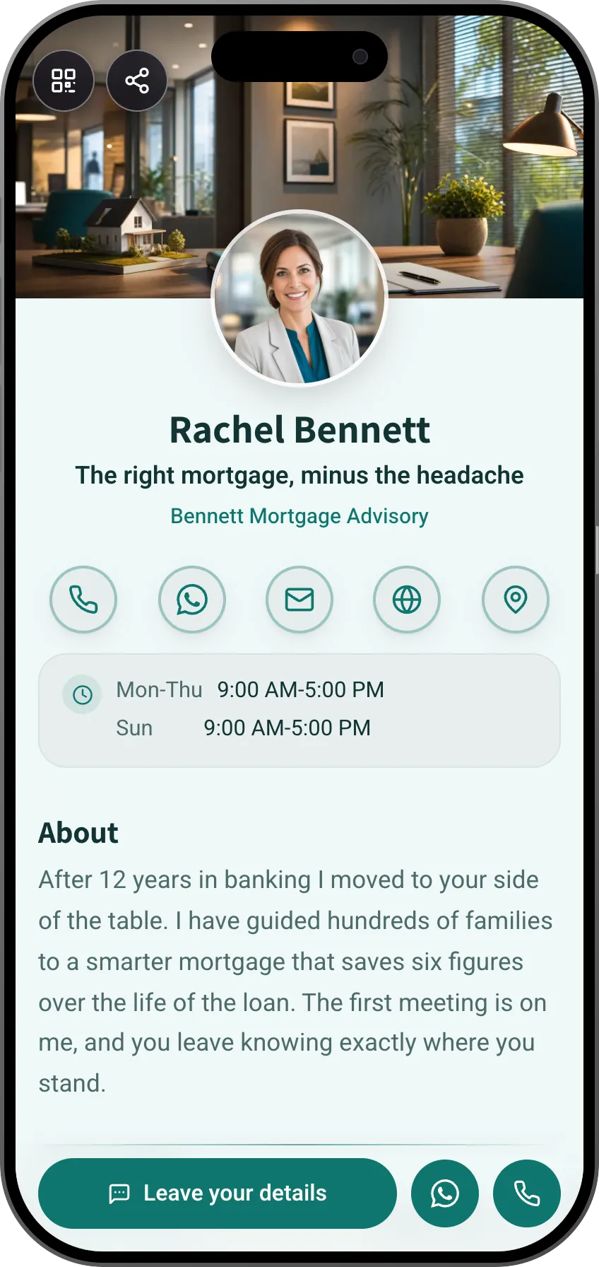 Digital business card template: Mortgage advisor. For mortgage advisors: advisory services, testimonials from families who saved, and a lead form as the primary action.